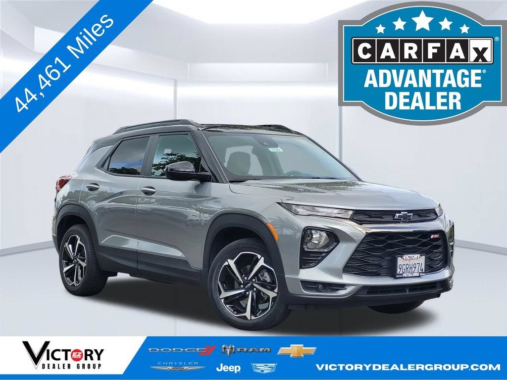 2023 Chevrolet Trailblazer RS in Sterling Gray Metallic — front three-quarter view